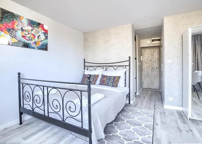Corolla Apartments - Rynek Starego Miasta - Solidarnosci 71